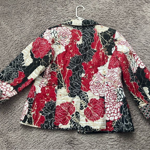 Floral Quilted Jacket - Picture 2 of 3